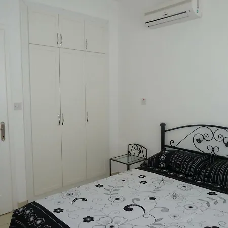 Sweetwaterbey Beachfront شقة Yali