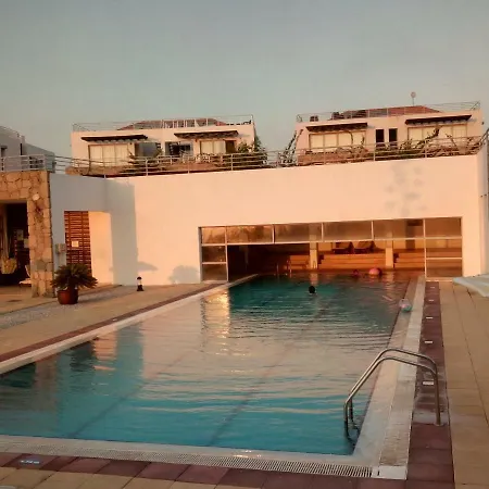 شقة Sweetwaterbey Beachfront *